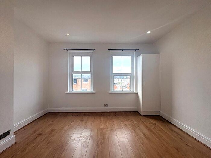 1 Bedroom Flat To Rent In Caerphilly Road, CF14
