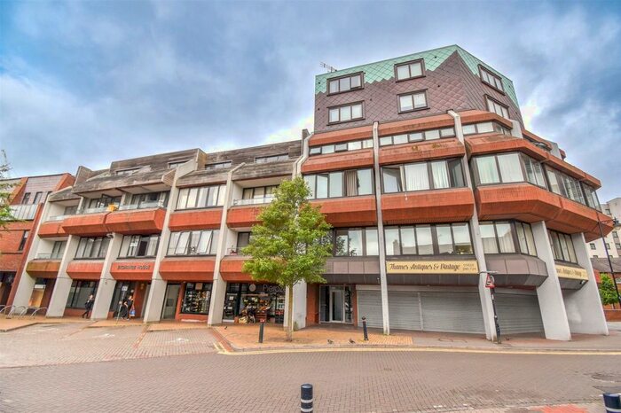 2 Bedroom Flat To Rent In Exchange House, - Market Street, Maidenhead, Berkshire, SL6