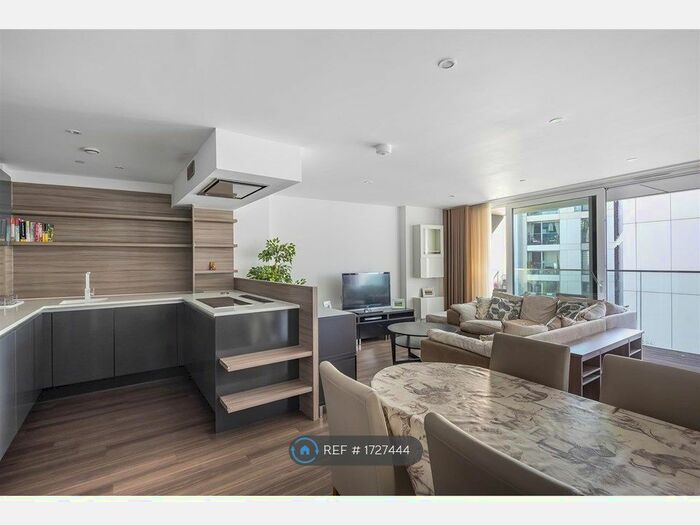 3 Bedroom Flat To Rent In Buckhold Road, London, SW18