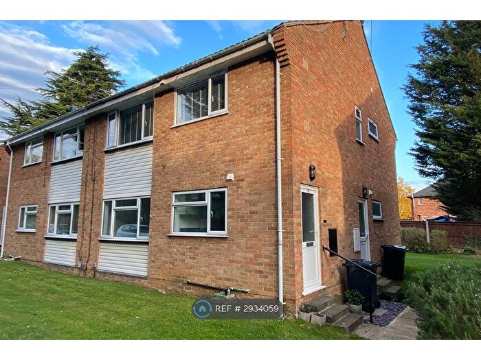 2 Bedroom Maisonette To Rent In Overbrook Close, Gloucester, GL4