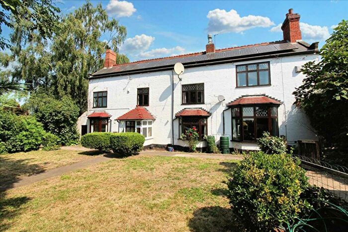 5 Bedroom Semi-Detached House To Rent In Chewton Street, Eastwood, Nottingham, NG16