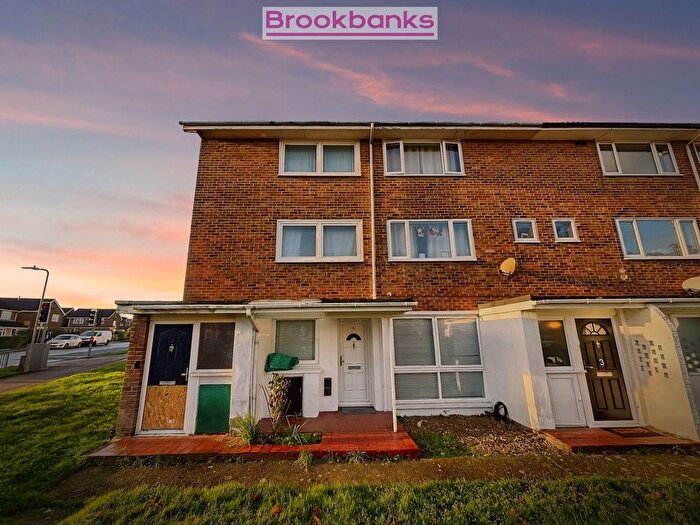 2 Bedroom Flat To Rent In Erica Court, Swanley, BR8