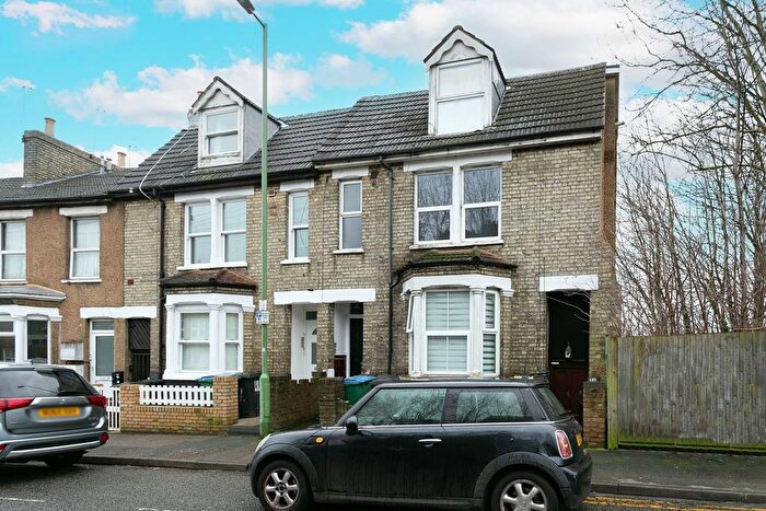 1 Bedroom Flat To Rent In Watford, Watford, WD17