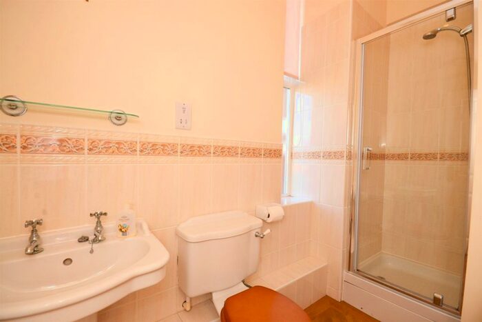 2 Bedroom Flat For Sale In Duesbury Court, Mickleover, Derby, DE3
