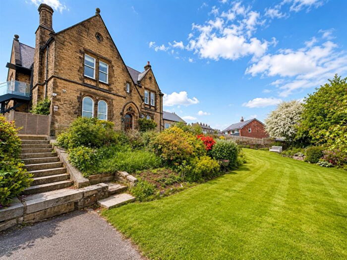 1 Bedroom Apartment For Sale In Highfield, Bramley Lane, Halifax, HX3