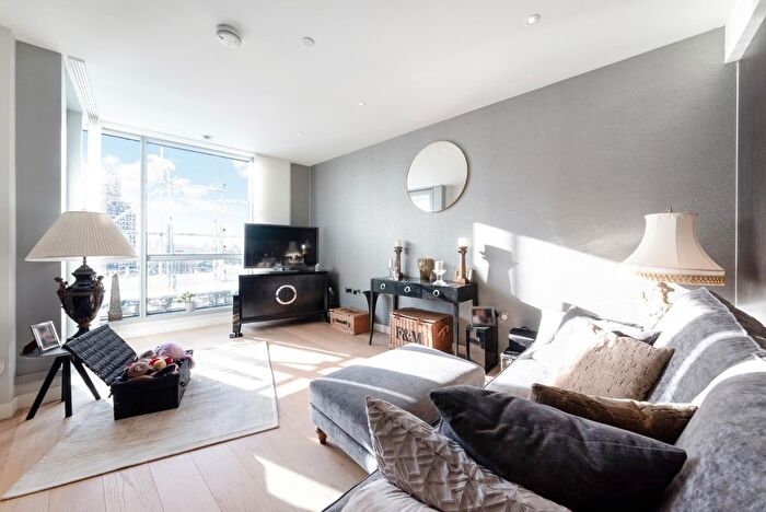 1 Bedroom Flat For Sale In Charrington Tower, Biscayne Avenue, London, E14