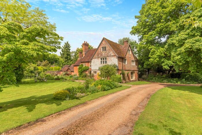 5 Bedroom Detached House For Sale In Whiteparish, Salisbury, Wiltshire, SP5