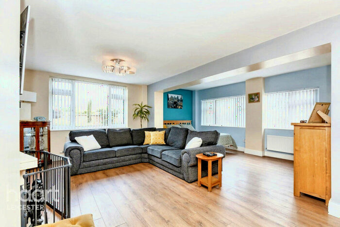 4 Bedroom Detached House For Sale In Garland Crescent, Leicester, LE3
