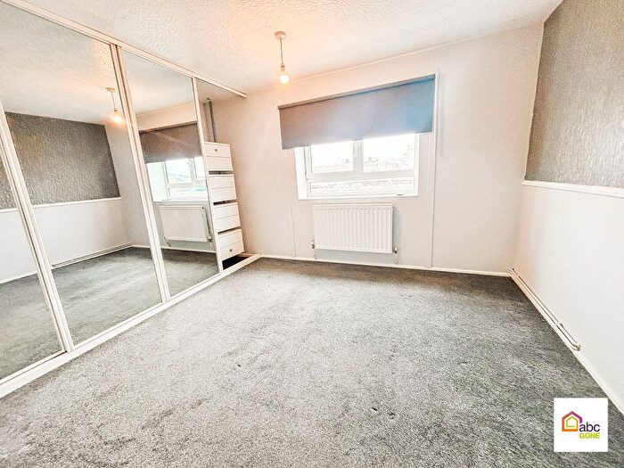 1 Bedroom Flat To Rent In Edmunds Tower, Harlow, CM19
