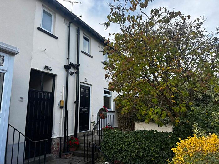 2 Bedroom Terraced House For Sale In Sandfield View, Leeds, LS6