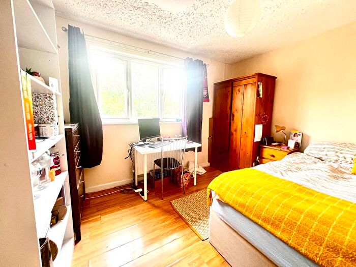 4 Bedroom End Of Terrace House To Rent In Clifton Way, London, SE15