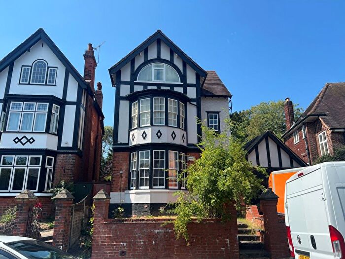 3 Bedroom Detached House For Sale In Wheatsheaf Road, Edgbaston, Birmingham, B16