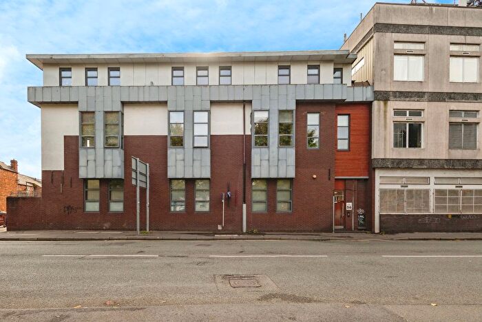 1 Bedroom Flat For Sale In Dickenson Road, Manchester, Greater Manchester, M14