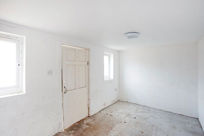 3 Bedroom Terraced House For Sale In Christchurch Way, London, SE10