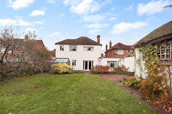 4 Bedroom Detached House For Sale In York Road, Woking, Surrey, GU22