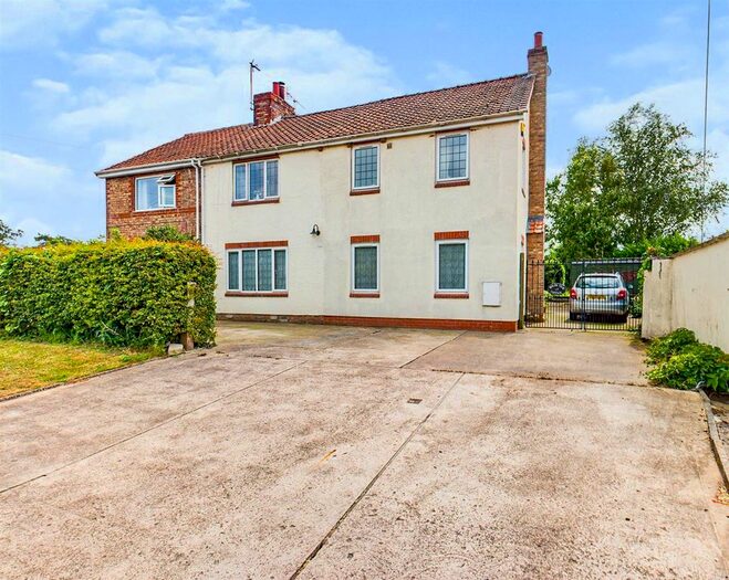 4 Bedroom Semi-Detached House For Sale In Gransmoor, Driffield, YO25