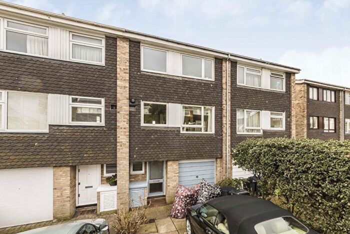 4 Bedroom Terraced House To Rent In Hollman Gardens, London, SW16