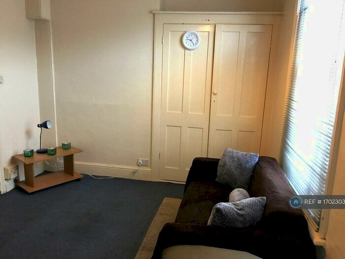 1 Bedroom Flat To Rent In Alma Road, Southampton, SO14
