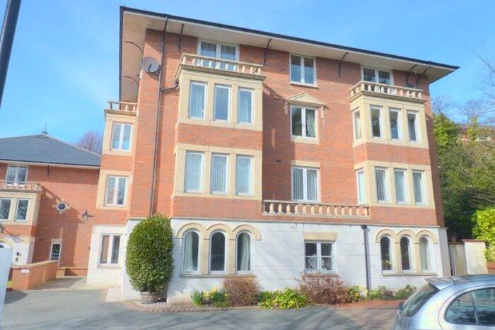 2 Bedroom Flat To Rent In Grange Court, Prenton, CH43