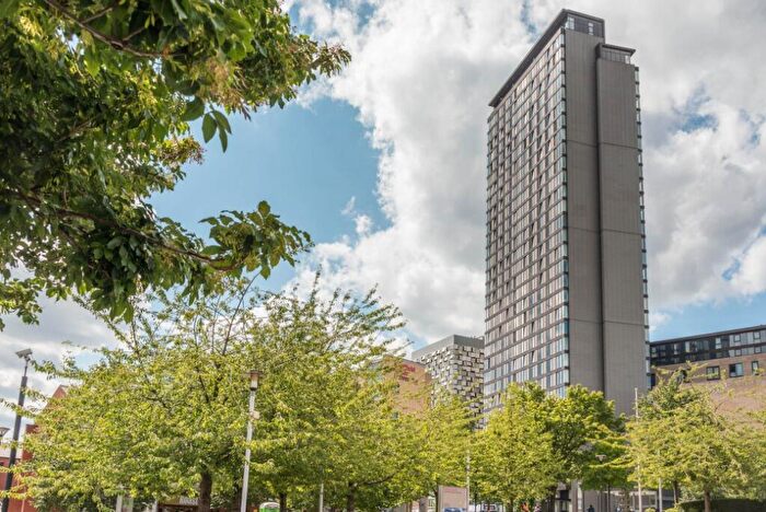 2 Bedroom Apartment To Rent In St Pauls Square, City Centre, Sheffield, S1