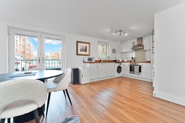 2 Bedroom Flat To Rent In Ashley Place, Edinburgh, EH6