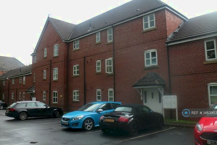 2 Bedroom Flat To Rent In Scholars Way, Bury, BL9
