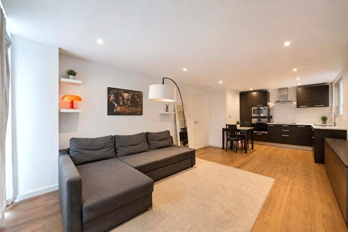 1 Bedroom Flat For Sale In Gallions Road, London, E16