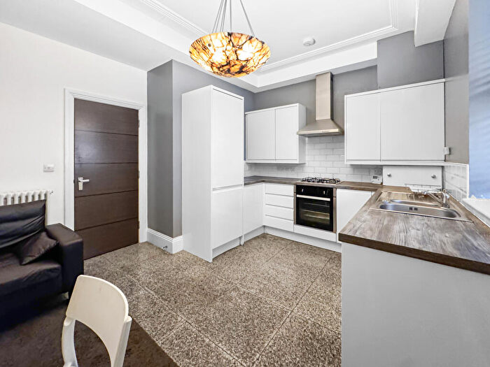 2 Bedroom Apartment To Rent In Broadway, Peterborough, PE1