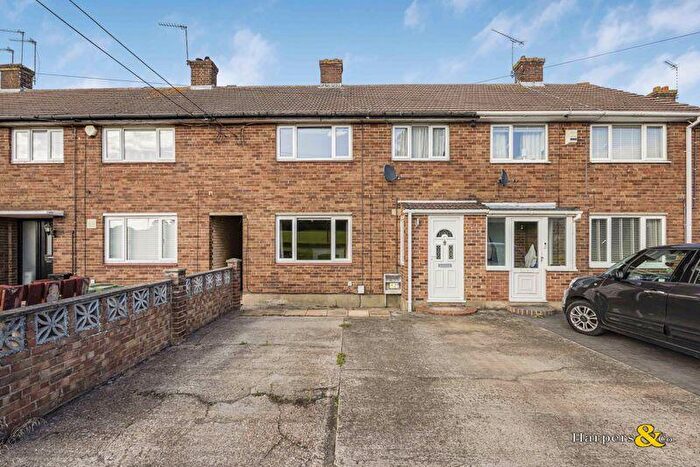 3 Bedroom Terraced House To Rent In Lower Road, Swanley, BR8