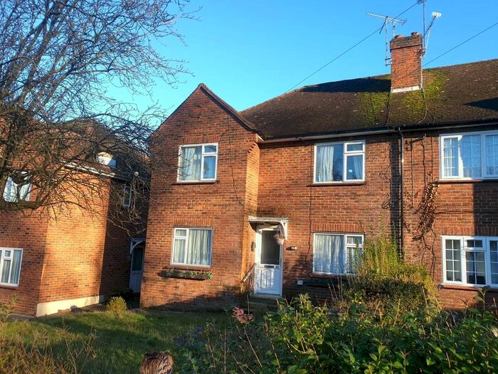 2 Bedroom Maisonette To Rent In St. Johns Hill, Sevenoaks, Kent, TN13