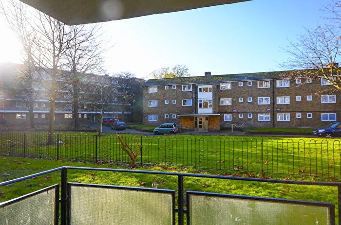 1 Bedroom Flat To Rent In Grove Street, Deptford, London, SE8