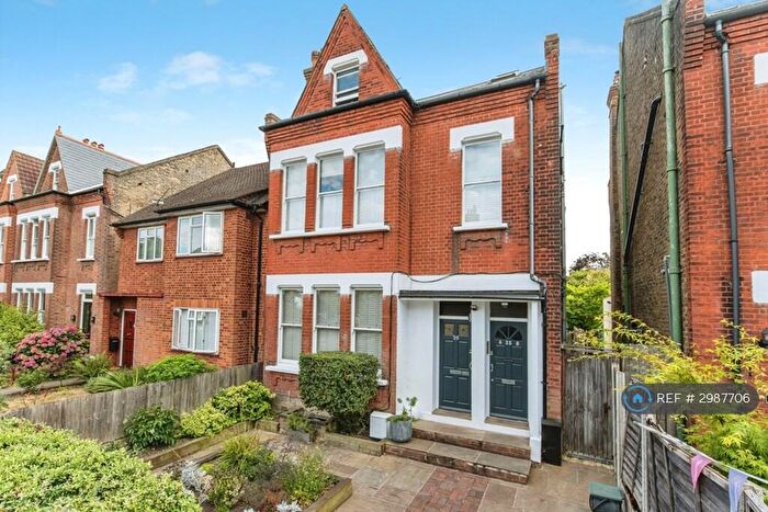 1 Bedroom Flat To Rent In Cedars Road, Beckenham, BR3