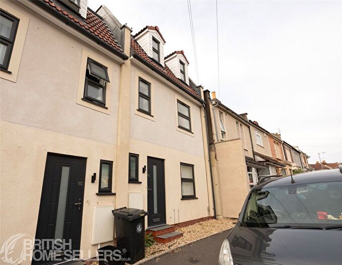 5 Bedroom Semi Detached House For Sale In Woodbine Road, Bristol, Somerset, BS5