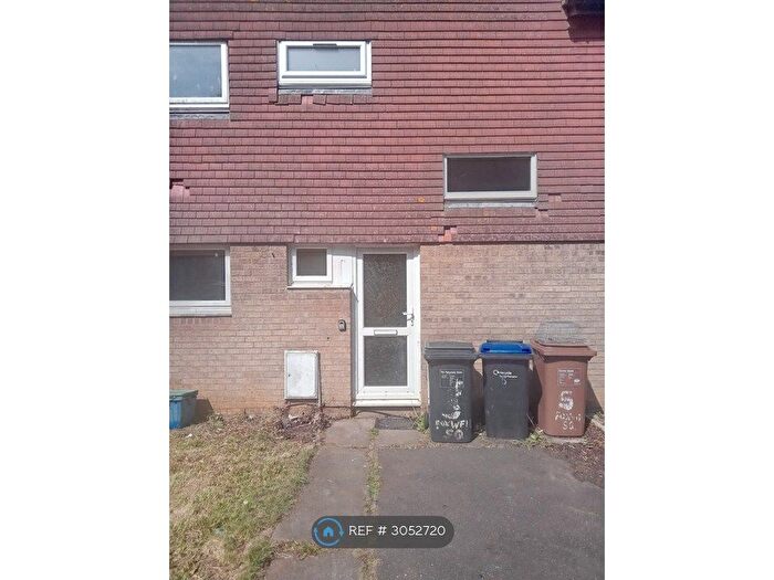 3 Bedroom Terraced House To Rent In Foxwell Square, Northampton, NN3