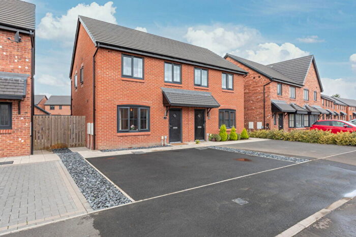 3 Bedroom Semi Detached House For Sale In Turnberry Avenue, Blyth, NE24