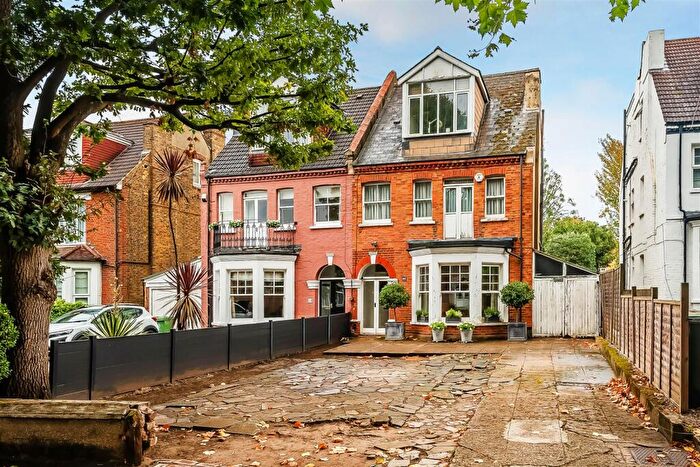 5 Bedroom House For Sale In Sherwood Park Road, Sutton, SM1