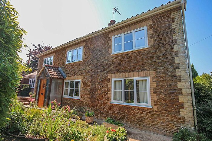 4 Bedroom Detached House For Sale In Setch Road, Blackborough End, King's Lynn, PE32