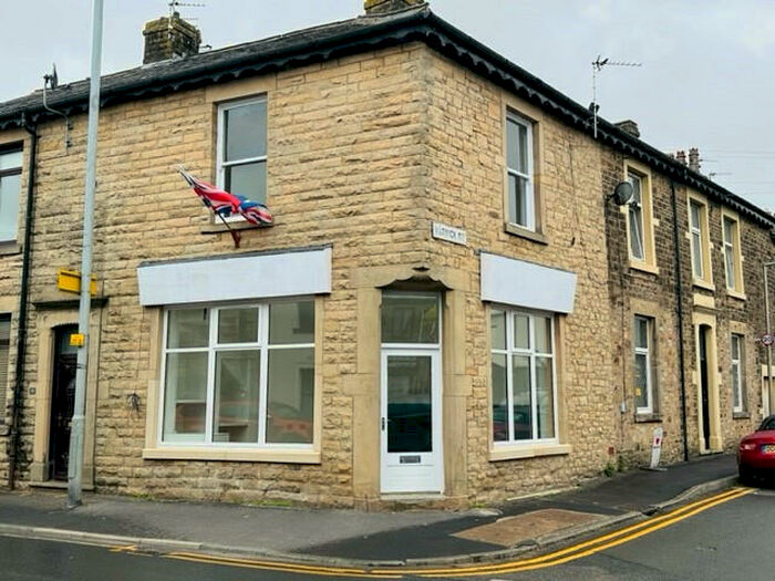 Commercial Property To Rent In Derby Road, Preston, Lancashire, PR3