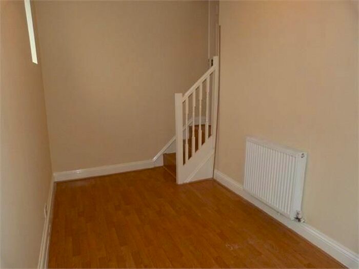 2 Bedroom Flat To Rent In Solent Court, Crabton Close Road, Bournemouth, BH5