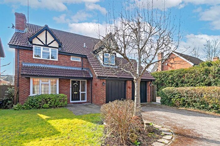 4 Bedroom Detached House To Rent In Havercroft Close, St. Albans, AL3
