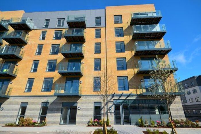 2 Bedroom Flat To Rent In Pearl Lane, Gillingham, ME7