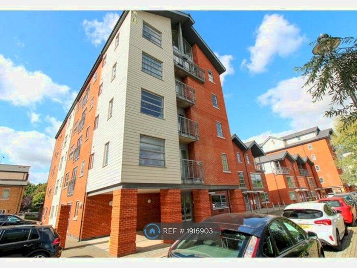 1 Bedroom Flat To Rent In Rotary Way, Colchester, CO3