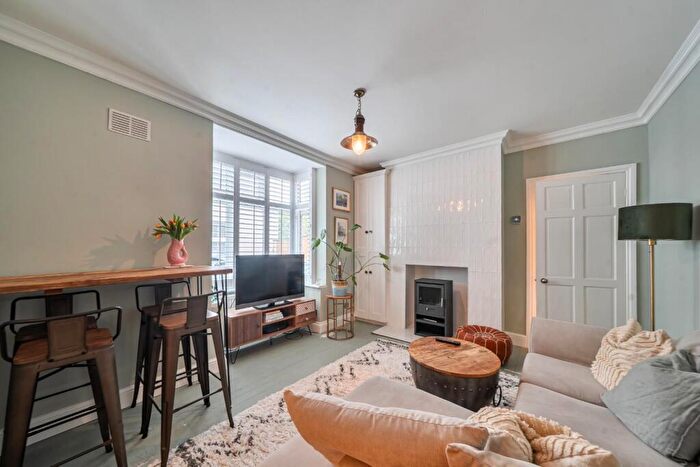 2 Bedroom Apartment For Sale In Clarence Road, Windsor, SL4