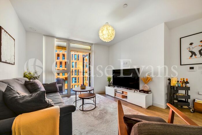 2 Bedroom Flat To Rent In Loop Court, Enderby Wharf, Greenwich, SE10