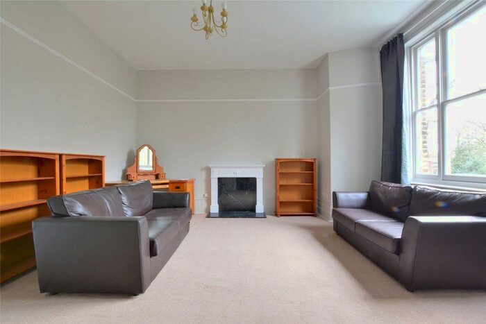 1 Bedroom Flat To Rent In Walerand Road, Lewisham, London, SE13