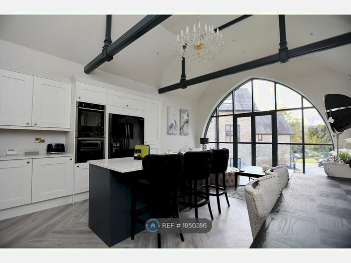 2 Bedroom Flat To Rent In Tapton Elms Coach House, Sheffield, S10