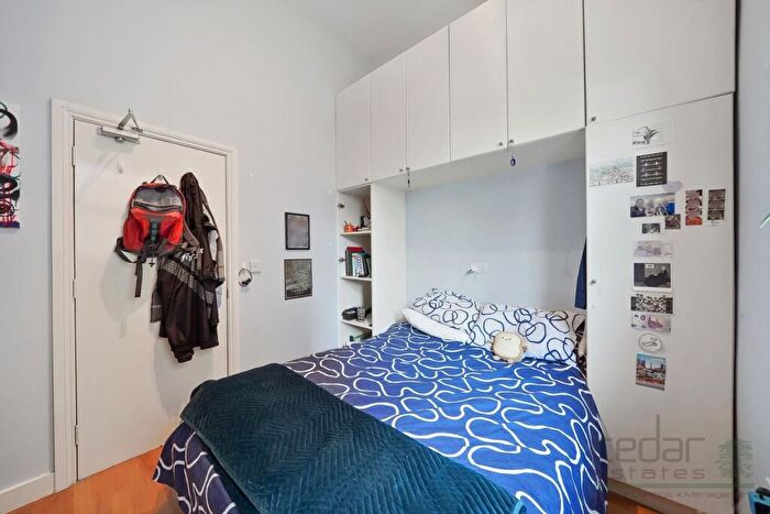 4 Bedroom Flat To Rent In Kilburn High Road, Kilburn, NW6