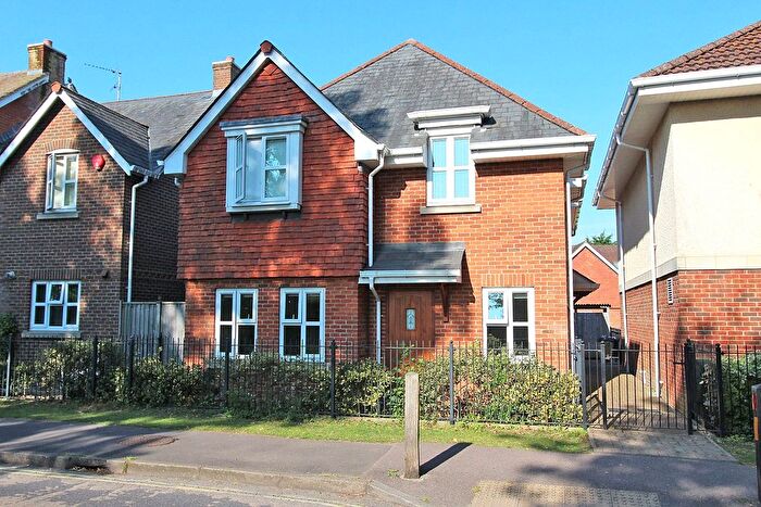 2 Bedroom Maisonette For Sale In Brookley Road, Brockenhurst, Hampshire, SO42
