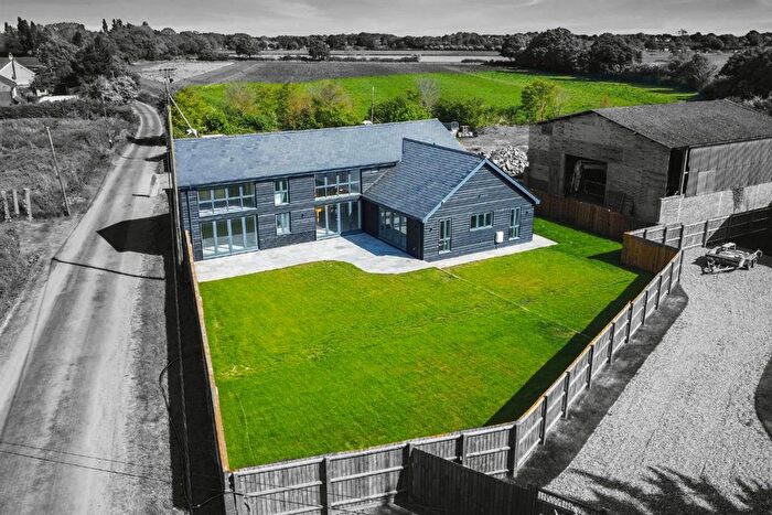4 Bedroom Barn Conversion For Sale In Whitehall Lane, Thorpe-Le-Soken, CO16