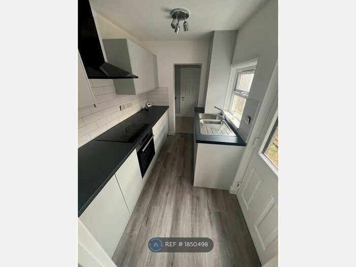 2 Bedroom Semi-Detached House To Rent In Cater Street, Kempston, Bedford, MK42